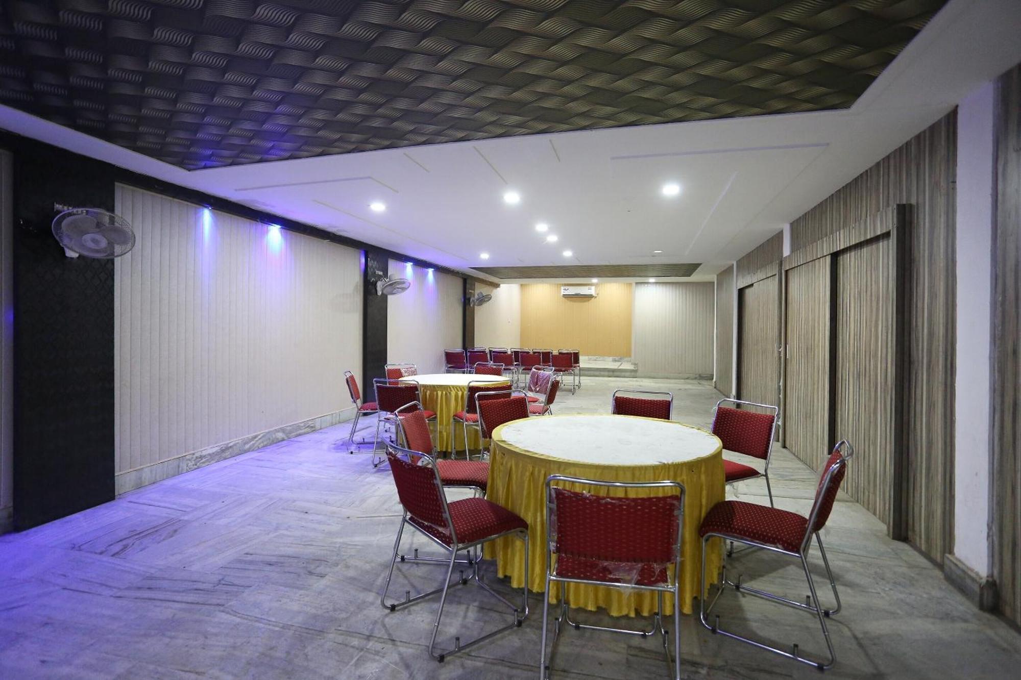 Hotel O Kanha Continental Agra  Ngoại thất bức ảnh